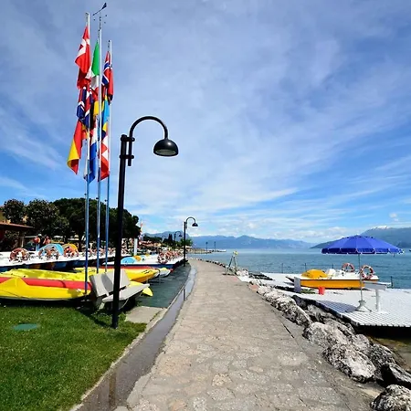 Tropical Bed & Breakfast Sirmione
