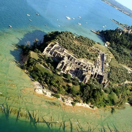 Tropical Bed & Breakfast Sirmione