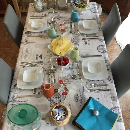 Tropical Bed & Breakfast