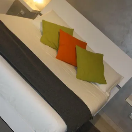 Tropical Bed & Breakfast Sirmione