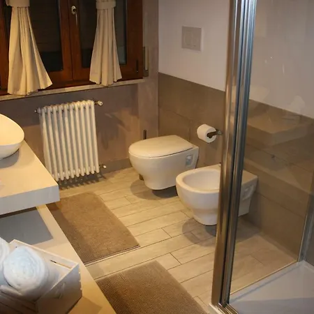 Tropical Bed & Breakfast Sirmione